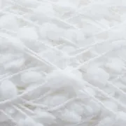Snuggles White 100